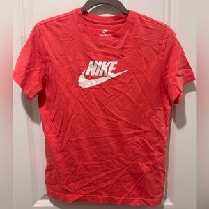 Kids Nike Loose Fit size Large soft tee shirt. GUC